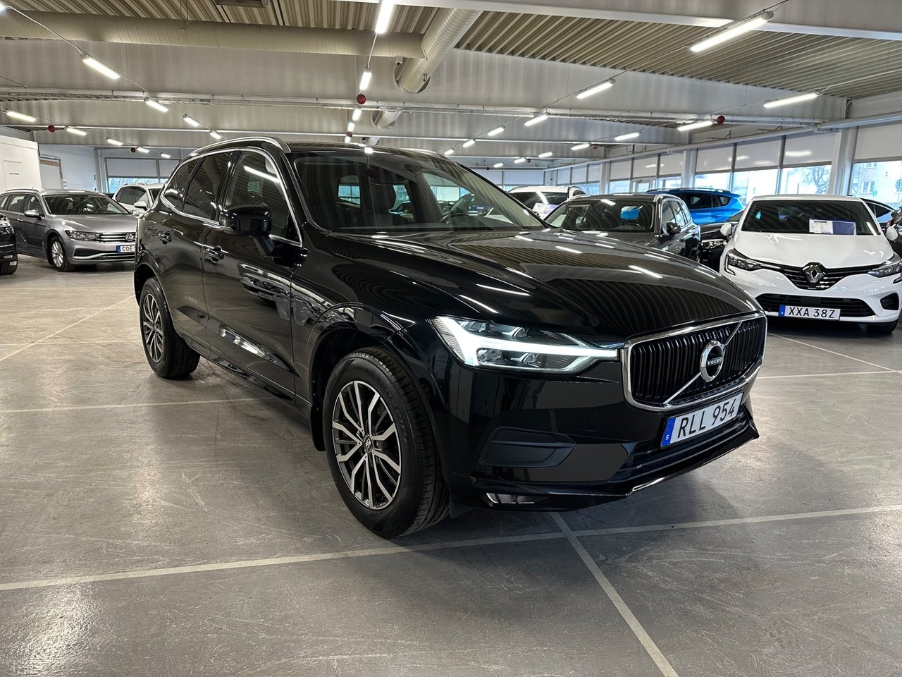 Volvo XC60 T5 AWD Momentum 2018, bild 2/10