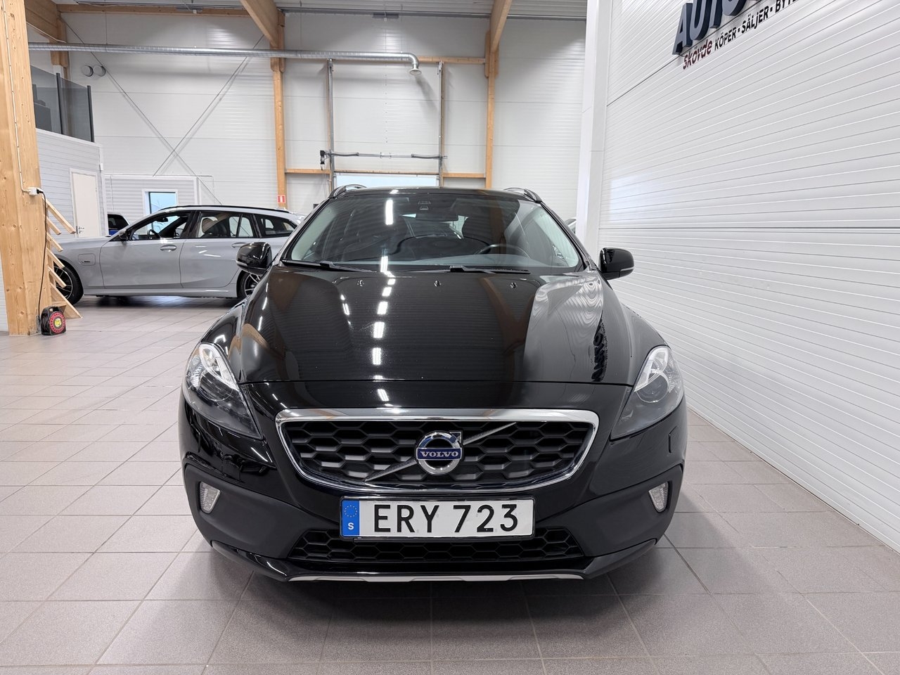 Volvo V40 Cross Country 2015, bild 2/10