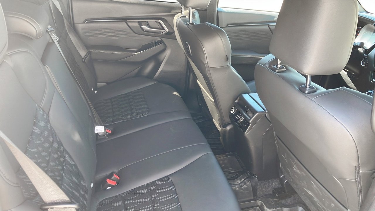 Isuzu D-max XRX DC AT CNG 2024, kuva 5/9
