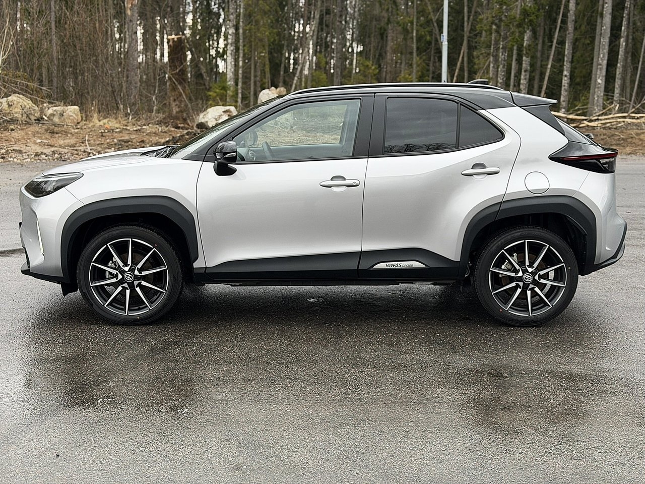 Toyota Yaris Cross GR SPORT 130 hk 1.5 2025, kuva 2/10