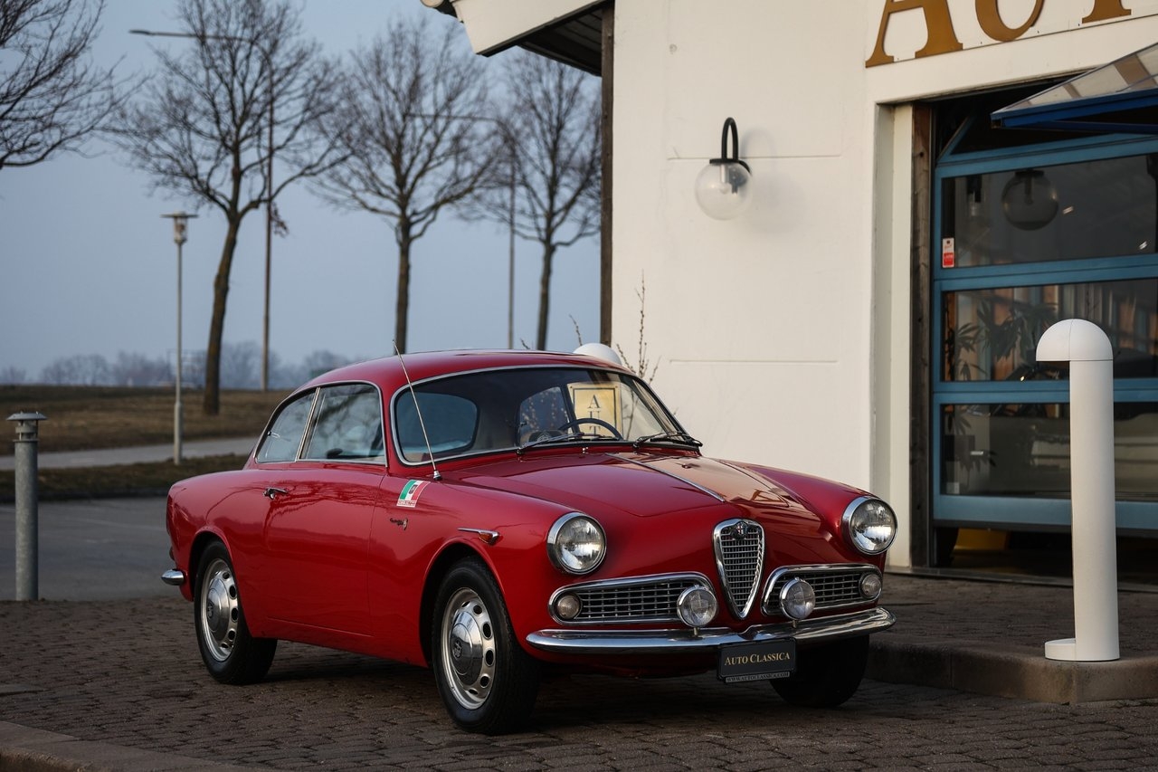 Alfa Romeo Giulietta 1300 Sprint 1960, kuva 2/27