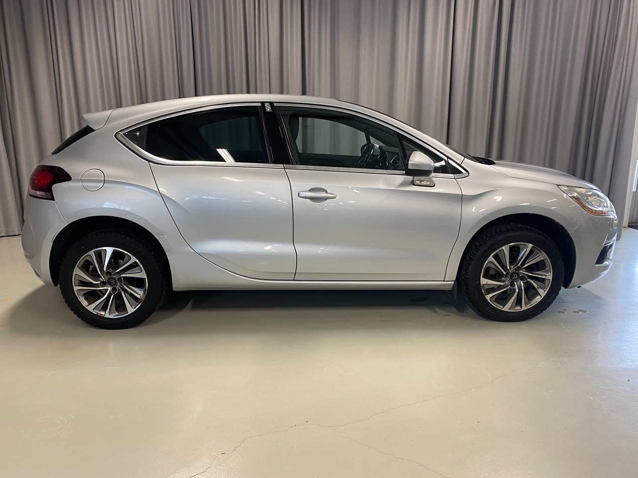 Citroen DS4 1.6 THP 156hk Automat 2011, kuva 3/18