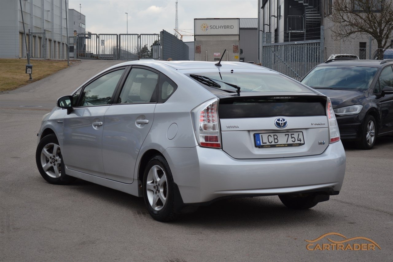 Toyota Prius Hybrid CVT, 136hk 2010, bild 2/14