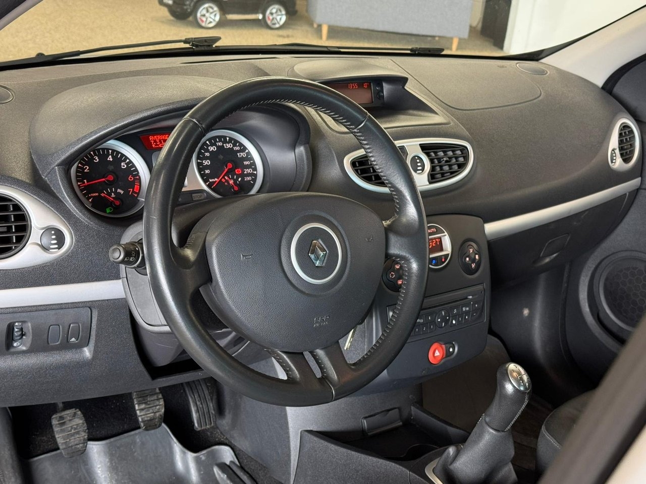 Renault Clio 2011, bild 6/15