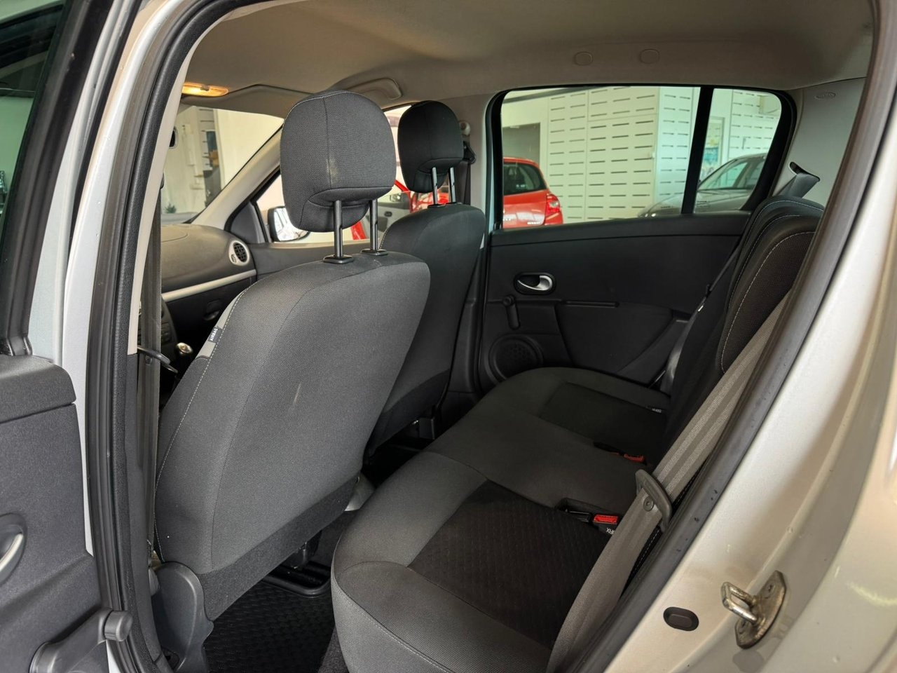 Renault Clio 2011, bild 7/15