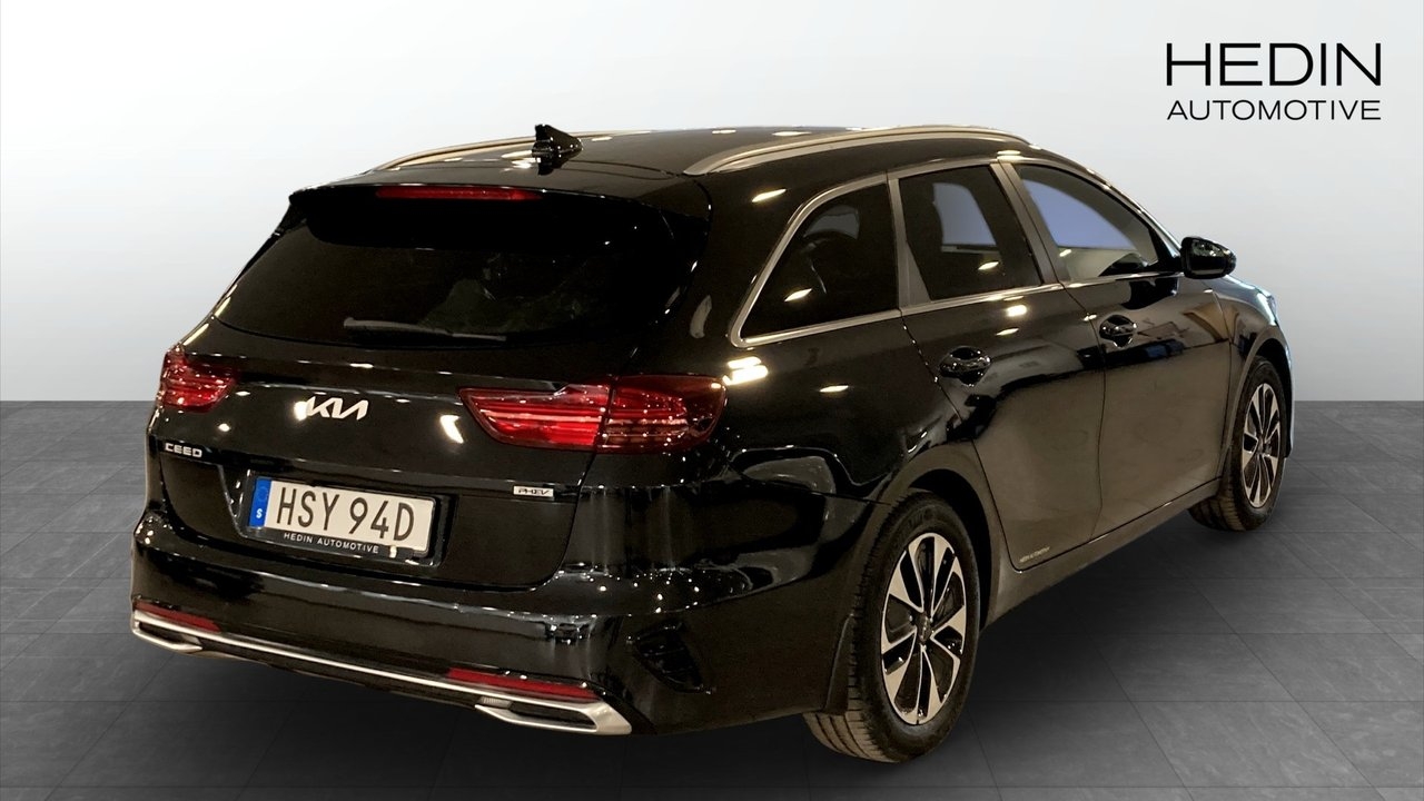 Kia Ceed SW PHEV ACTION 2023, bild 2/9