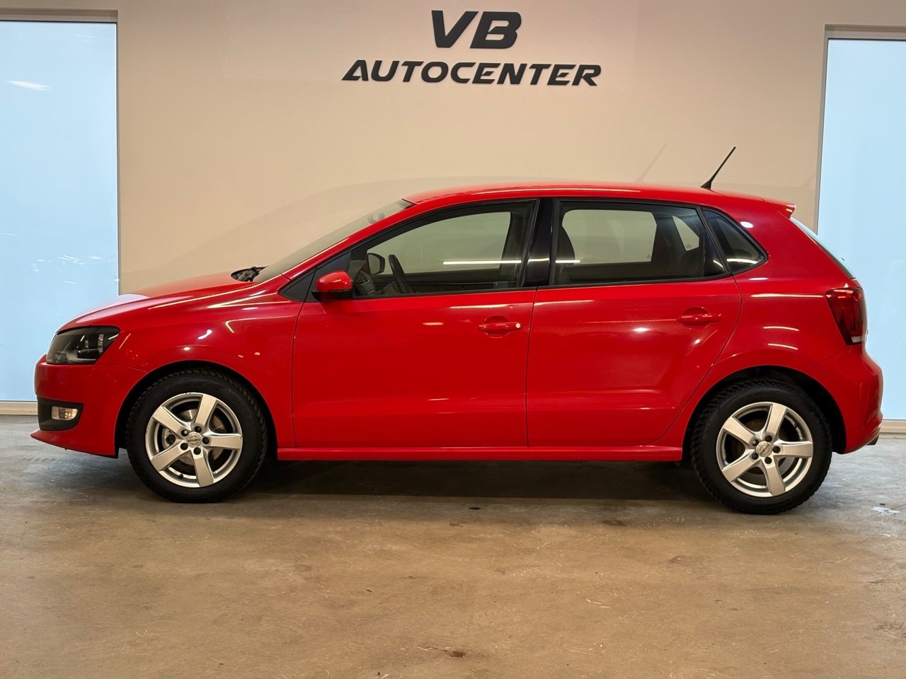 Volkswagen Polo 2011, bild 5/16