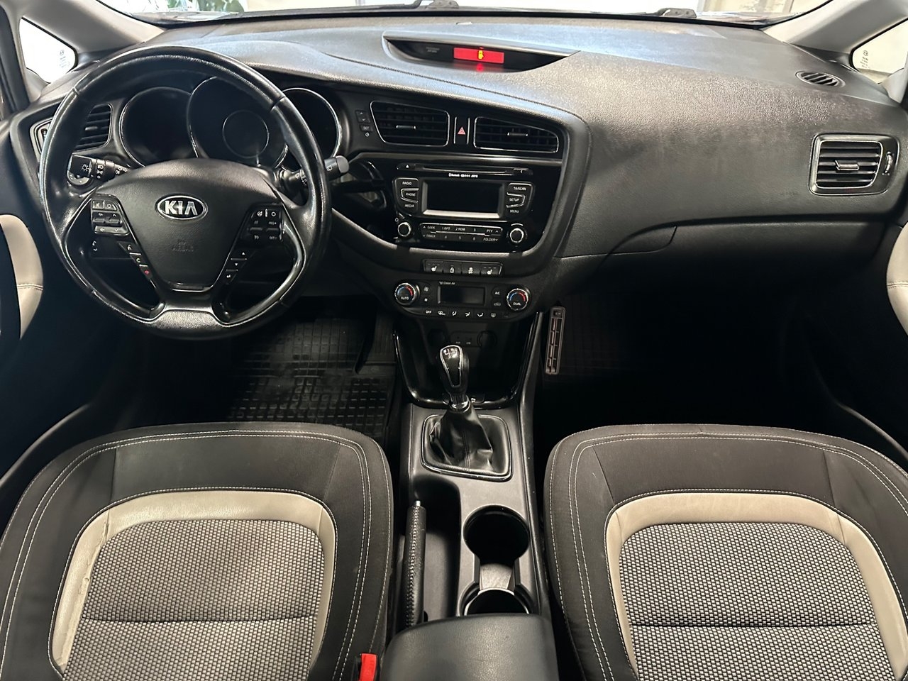 Kia Ceed 2013, bild 7/10