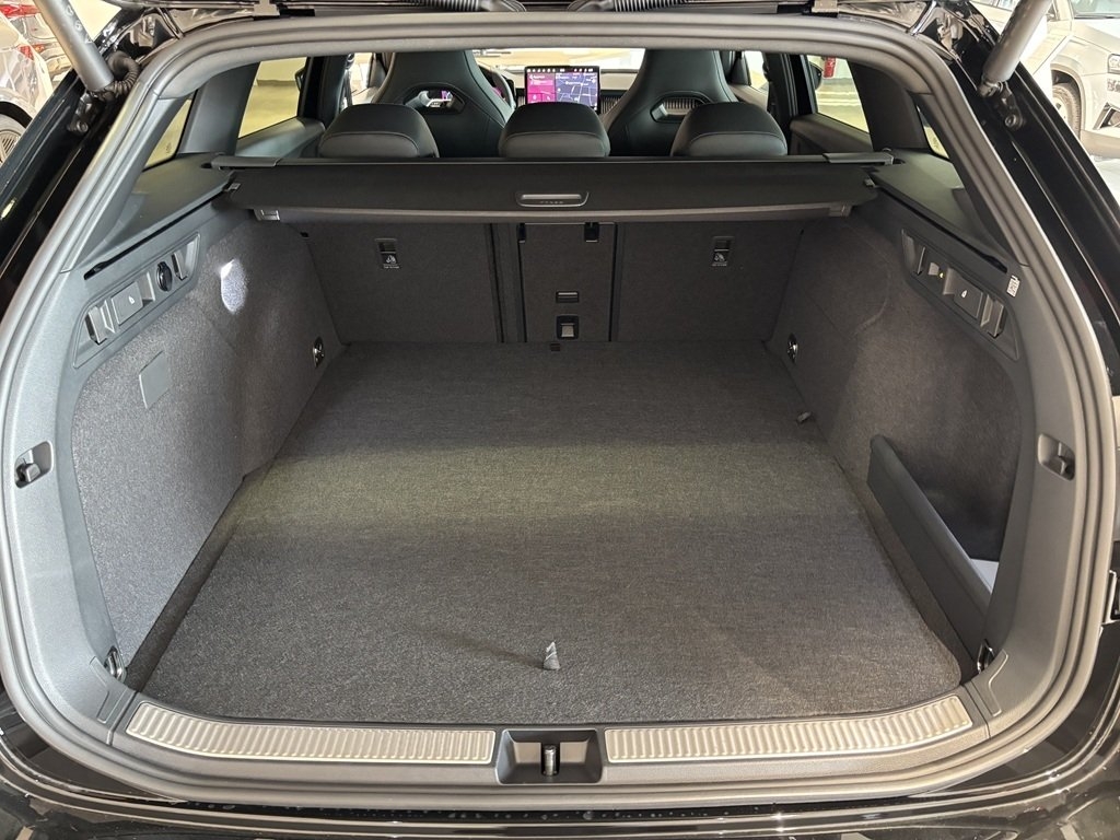 Skoda Superb 2026, photo 7/7