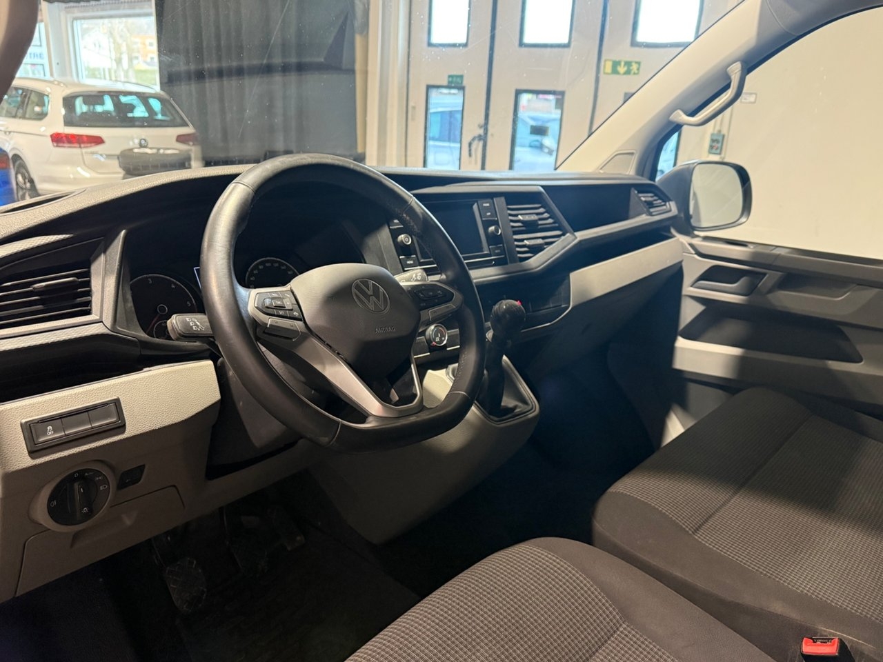 Volkswagen Transporter 2021, bild 5/10