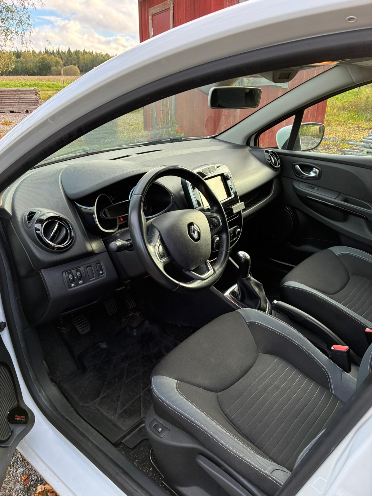 Renault Clio 0.9 TCe Manuell 2016, bild 6/7