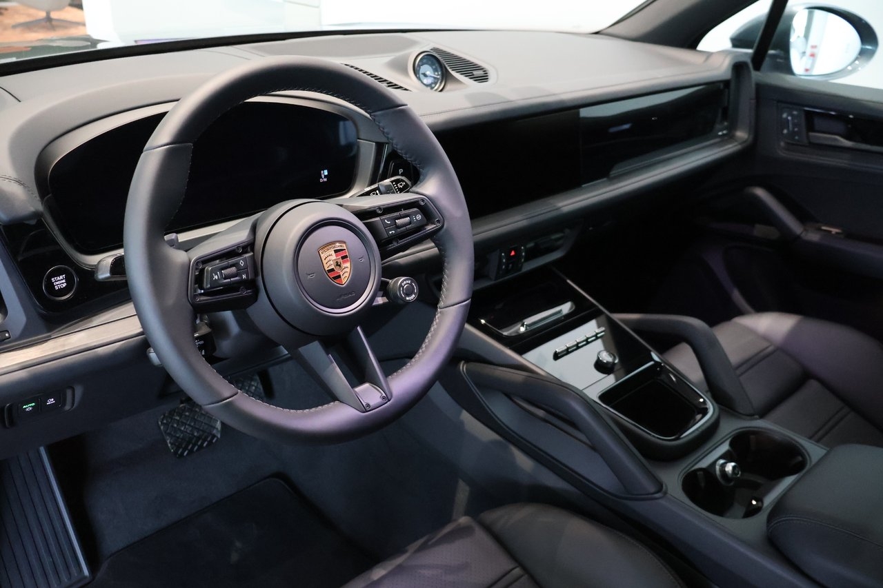 Porsche Cayenne E-Hybrid Black Edition 2026, bild 6/10