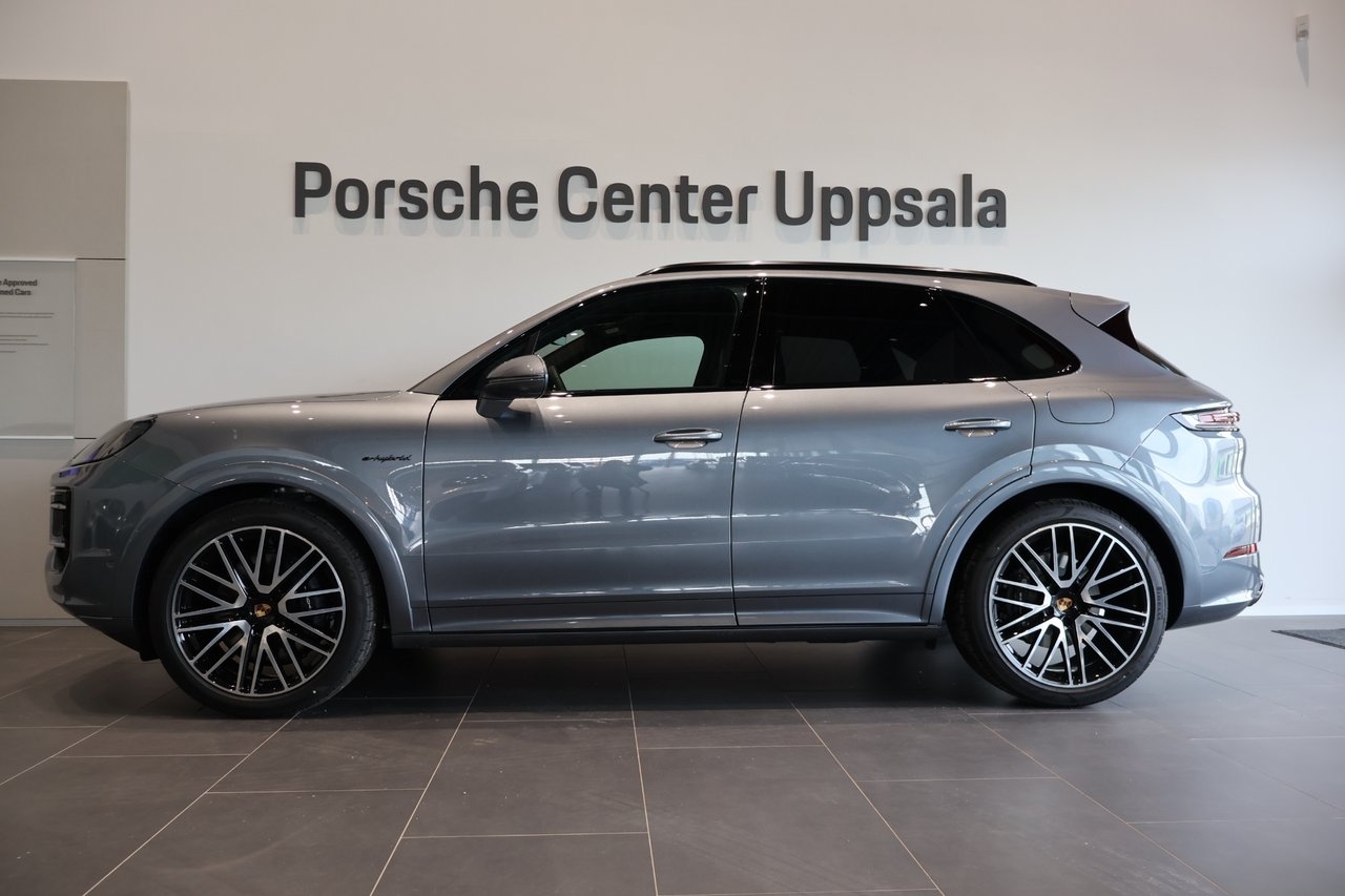 Porsche Cayenne E-Hybrid Black Edition 2026, bild 2/10