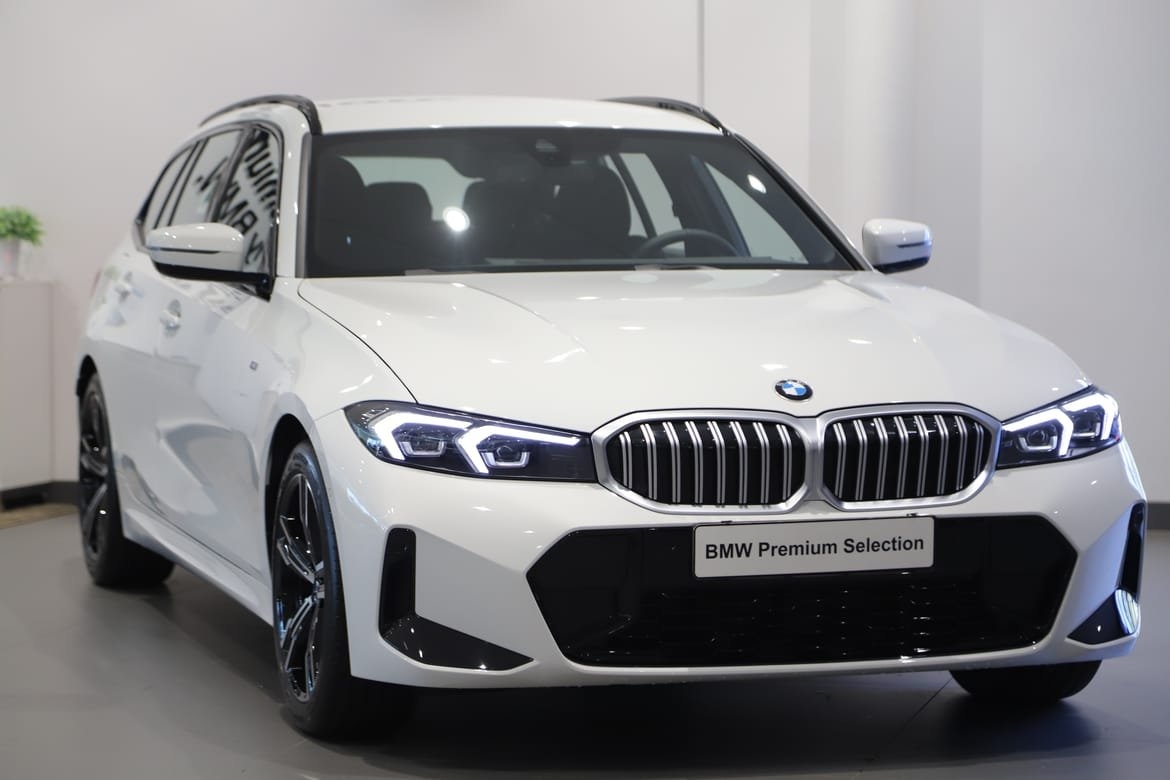 BMW 320