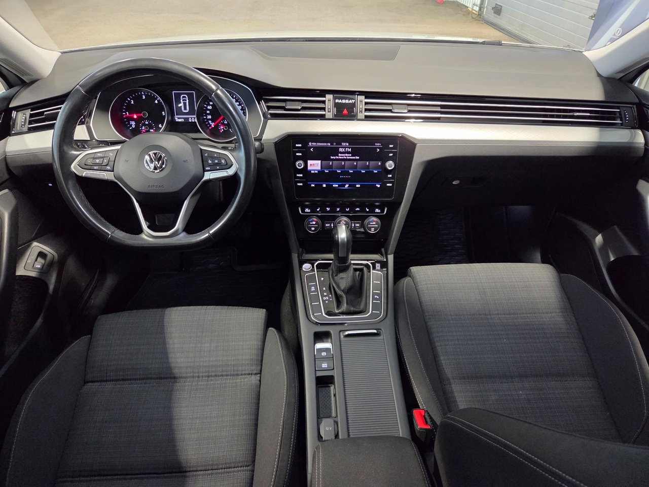 Volkswagen Passat Sportscombi 2.0 TDI 2020, bild 7/10