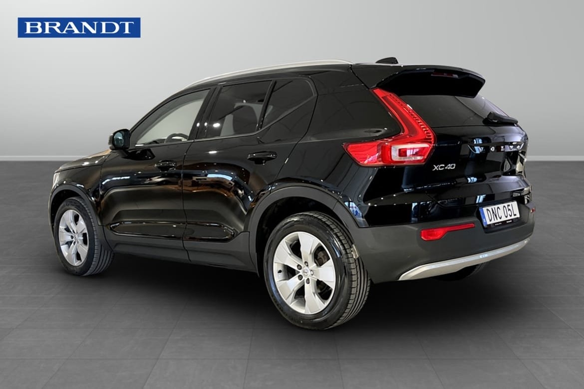 Volvo XC40 D3 FWD Momentum 2020, bild 2/9