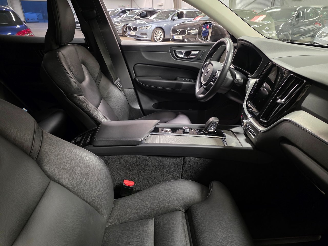 Volvo XC60 2023, bild 7/12