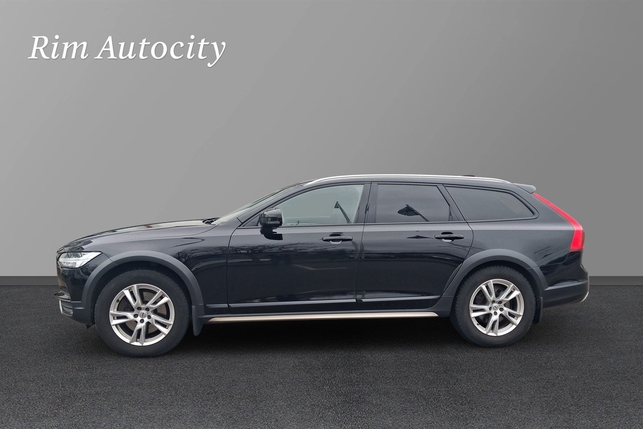 Volvo V90 Cross Country 2018, kuva 3/10