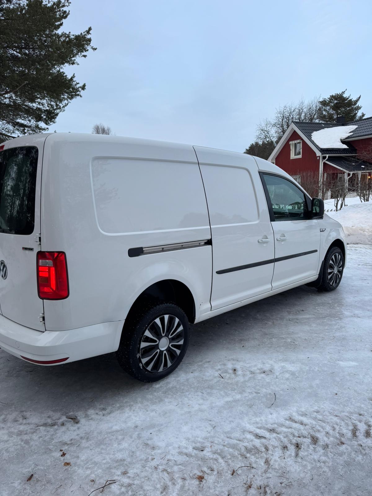 Volkswagen Caddy Maxi 2.0 TDI SCR 2018, photo 3/6