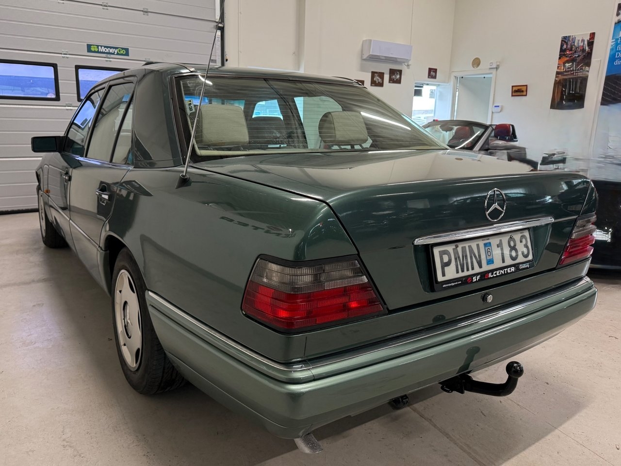 Mercedes-Benz E 1994, bild 5/10