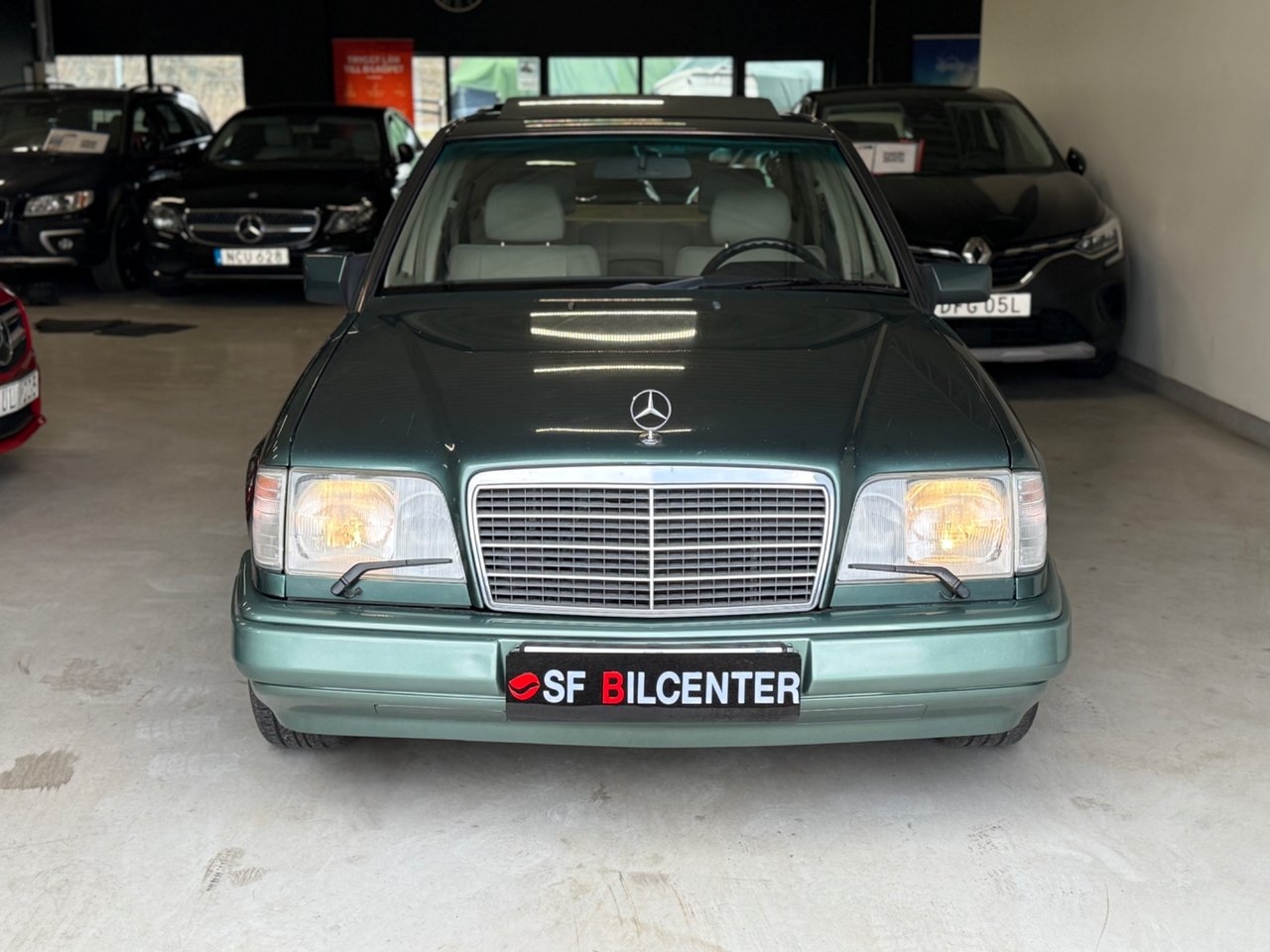 Mercedes-Benz E 1994, bild 2/10
