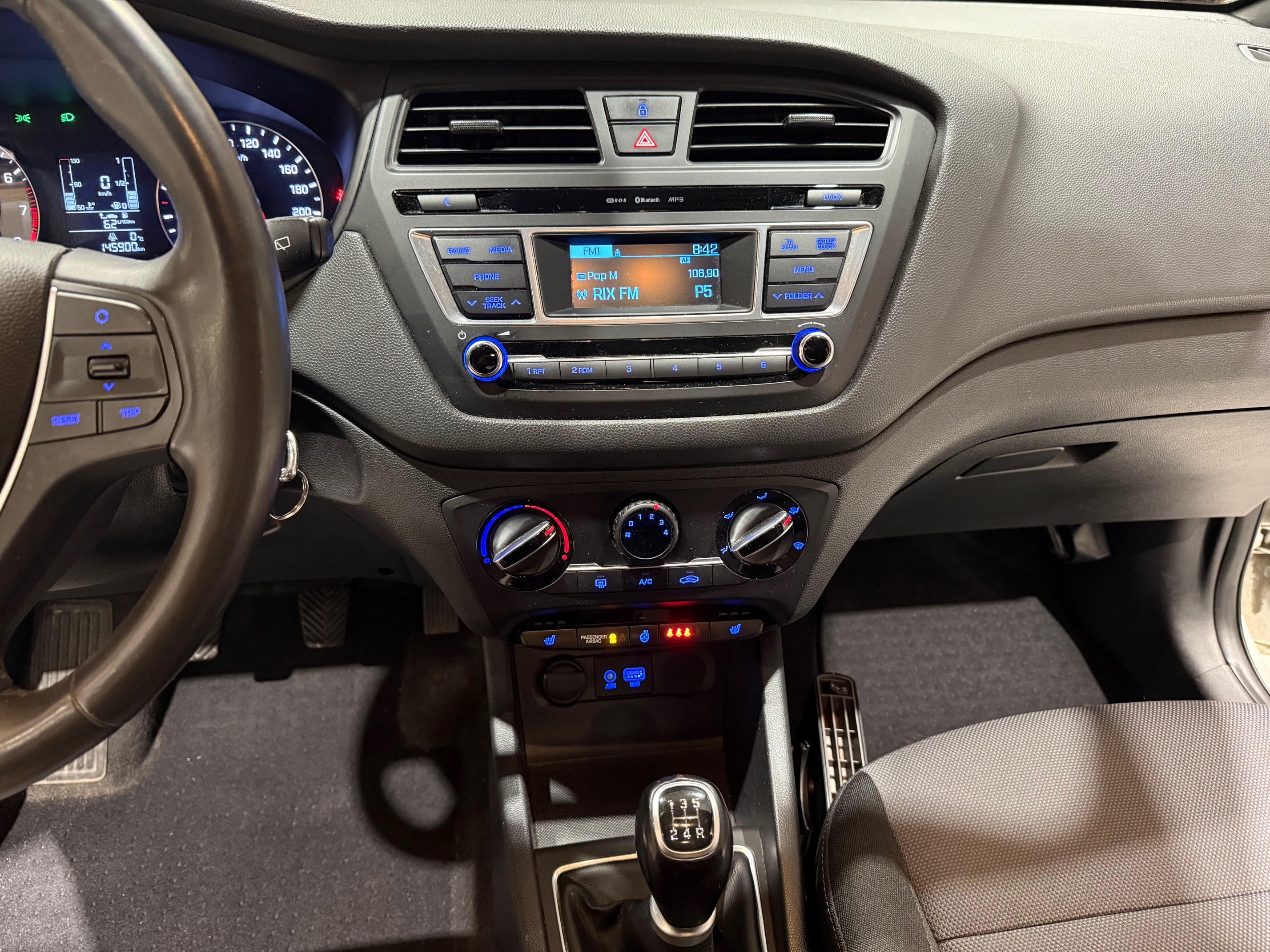 Hyundai i20 1.2 Manuell 2018, bild 5/7