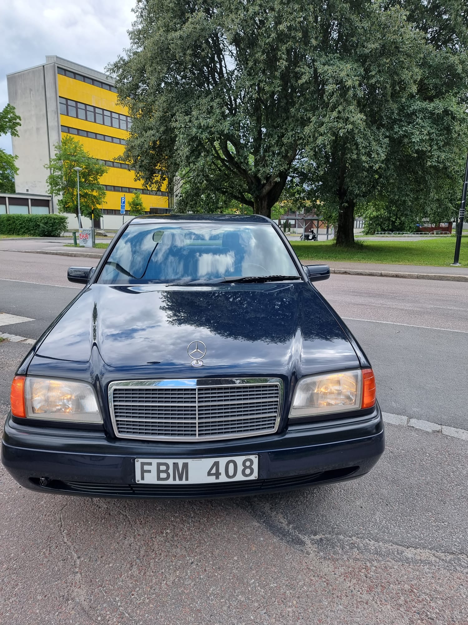 Mercedes-Benz C 180 Automatisk 1994, bild 2/6