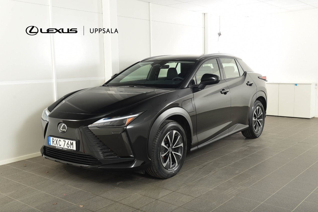 Lexus RZ