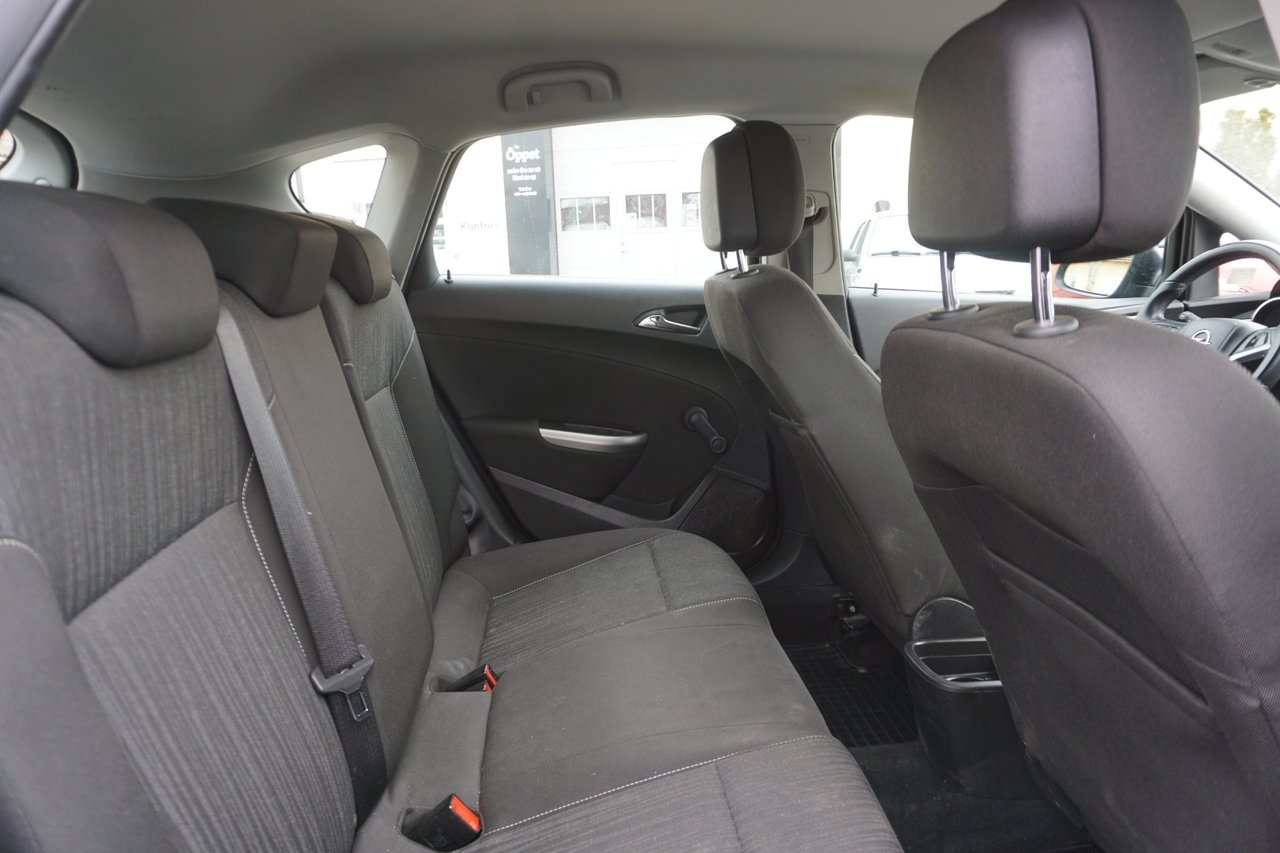 Opel Astra 1.6 Enjoy AUT 2010, photo 6/6