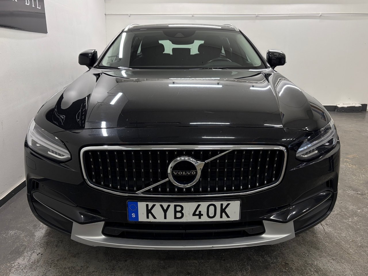 Volvo V90 Cross Country D4 AWD G-tronic 2019, kuva 3/10