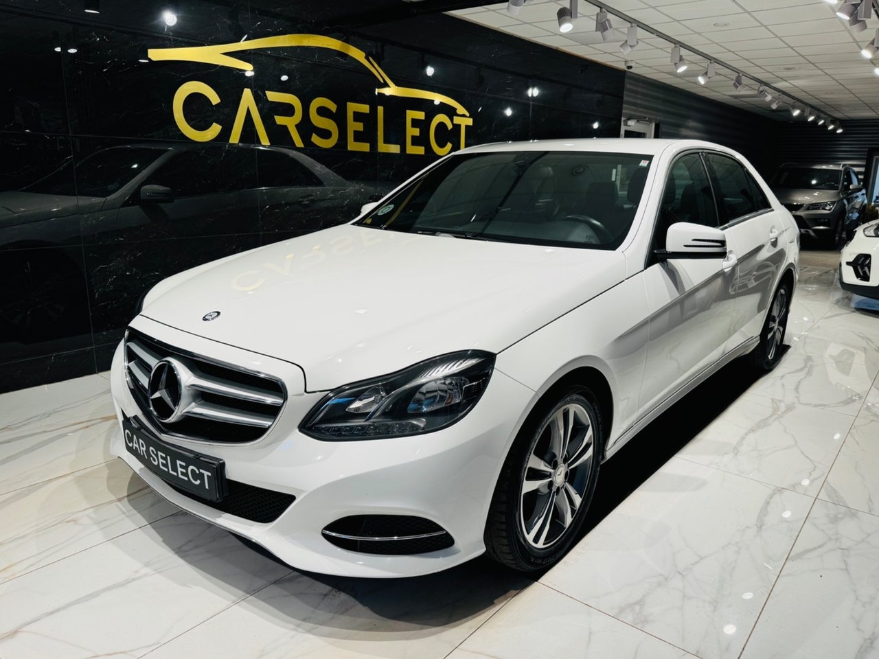 Mercedes-Benz E