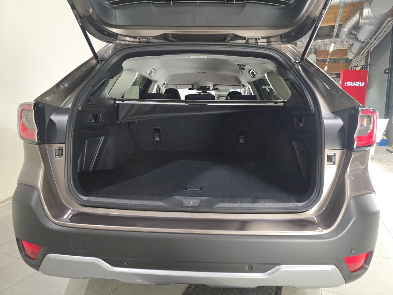 Subaru Outback Adventure AWD xFuel 2025, kuva 5/11