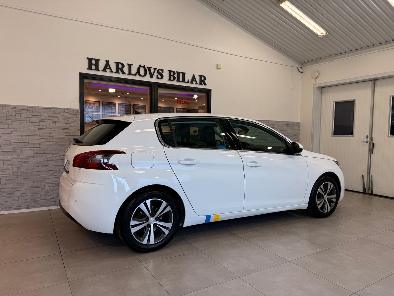 Peugeot 308 2018, bild 6/10