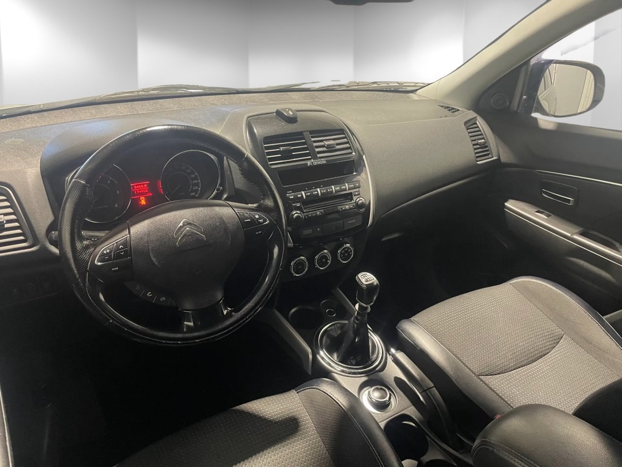 Citroen C4 Aircross 1.6 4WD 2013, photo 5/7