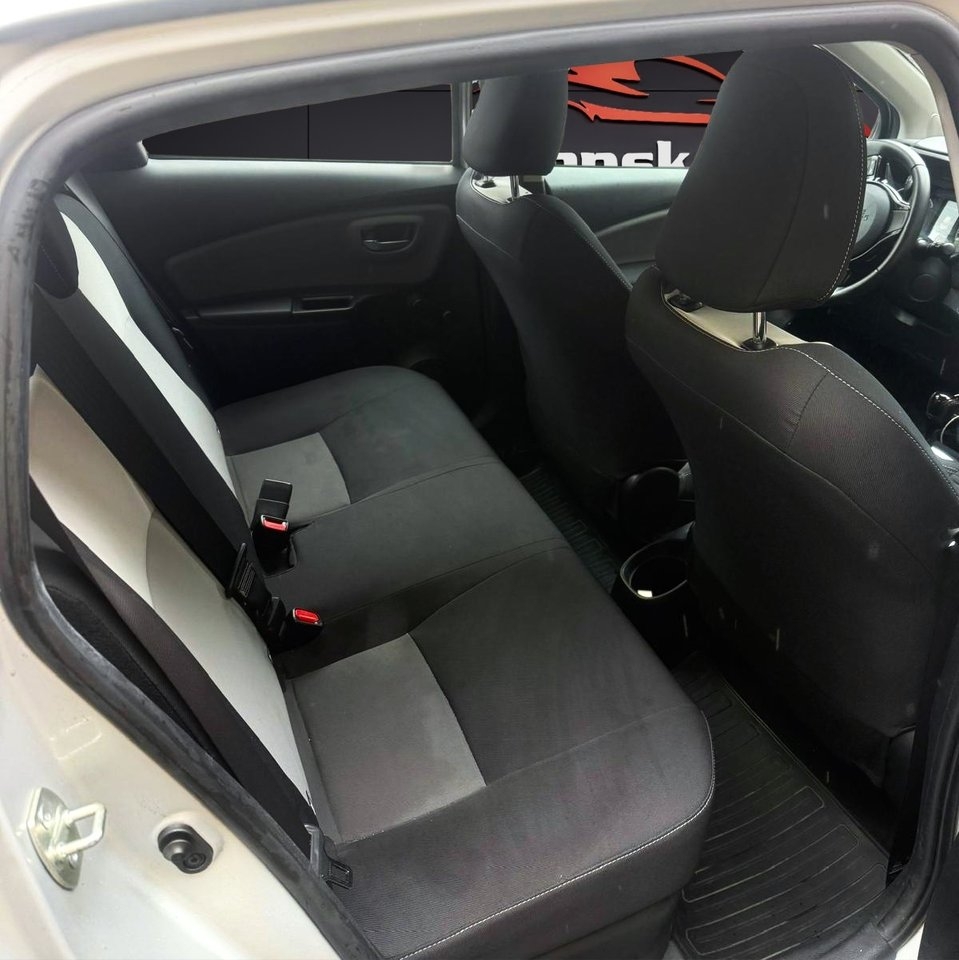 Toyota Yaris 2017, bild 7/7