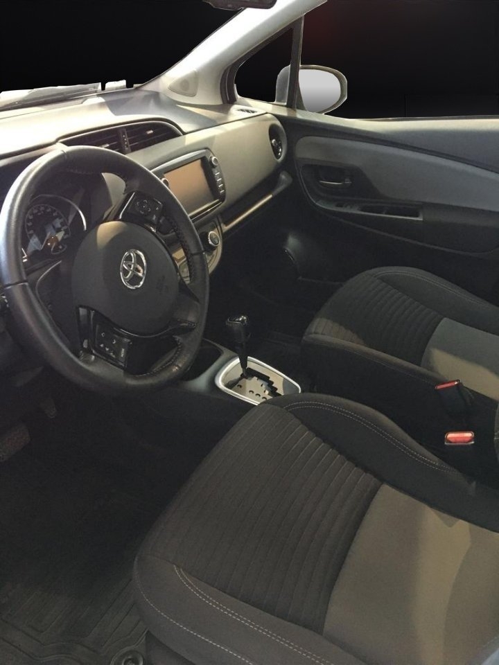 Toyota Yaris 2017, bild 3/7