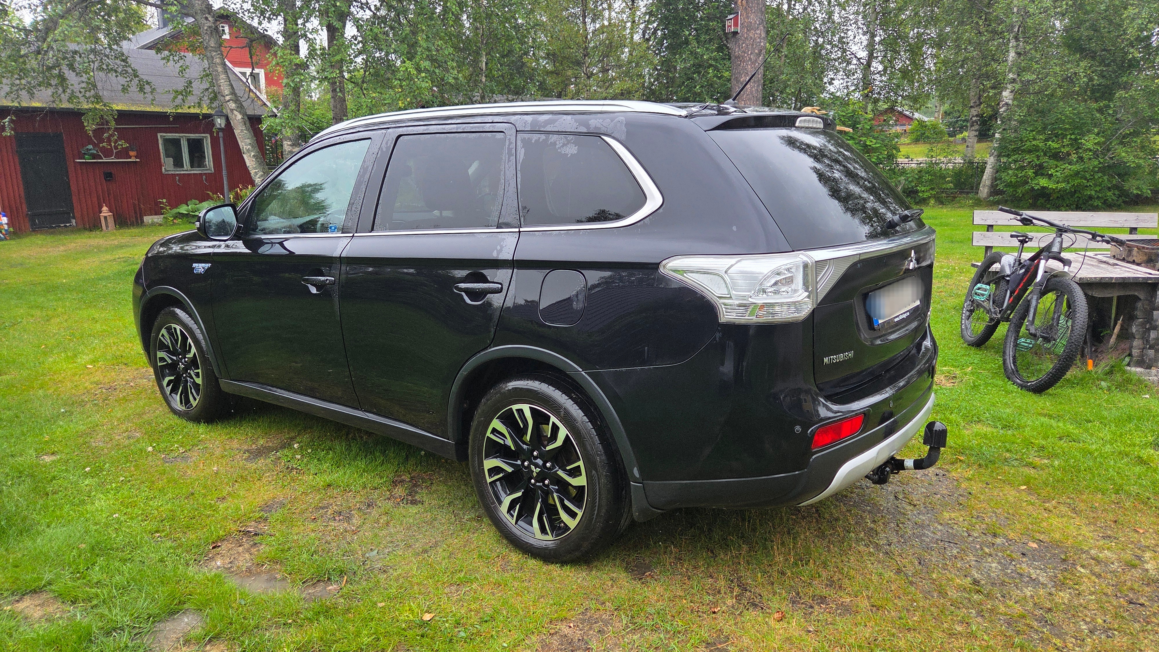 Mitsubishi Outlander PHEV CVT 2015, bild 4/8