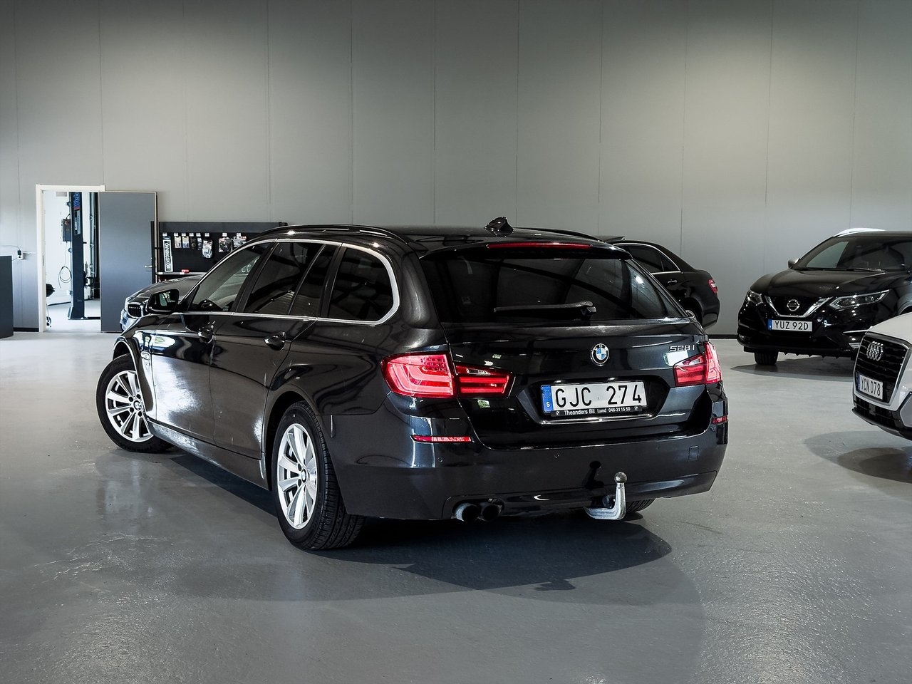 BMW 528 2012, bild 2/29
