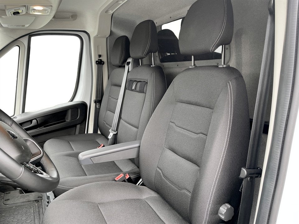 Peugeot Boxer BlueHDi 140hk L2H1 2026, bild 5/9