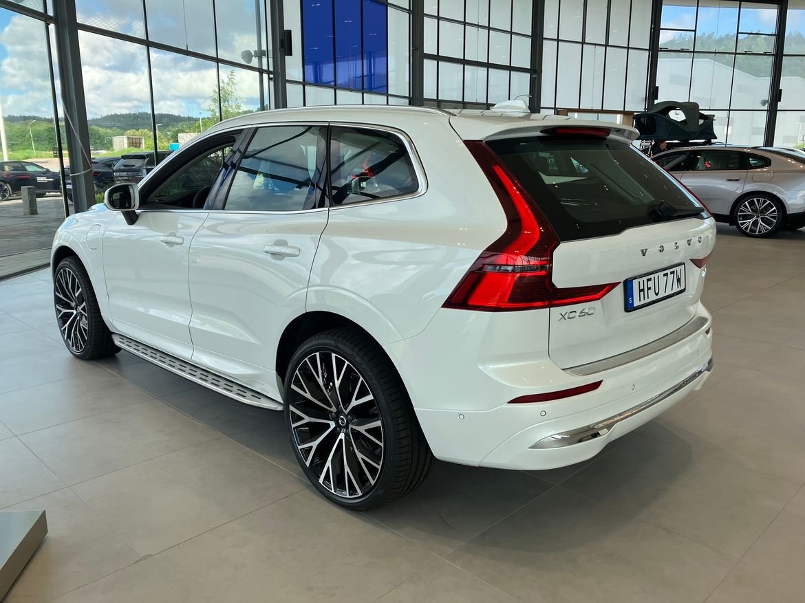 Volvo XC60 2026, photo 7/10