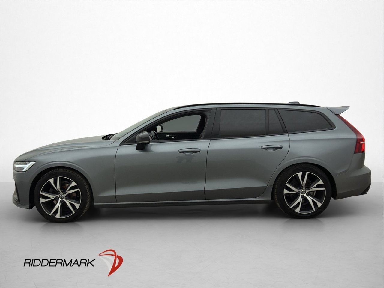 Volvo V60 2019, photo 5/38