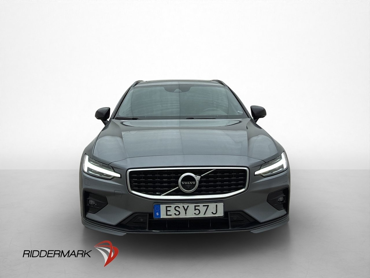 Volvo V60 2019, photo 2/38