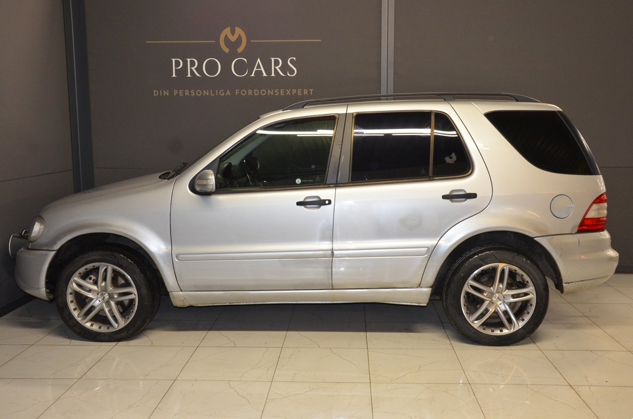 Mercedes-Benz ML 2003, bild 4/21