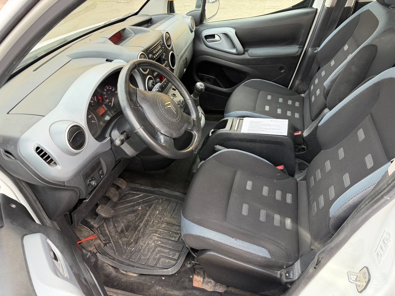 Citroen Berlingo 2011, bild 6/9