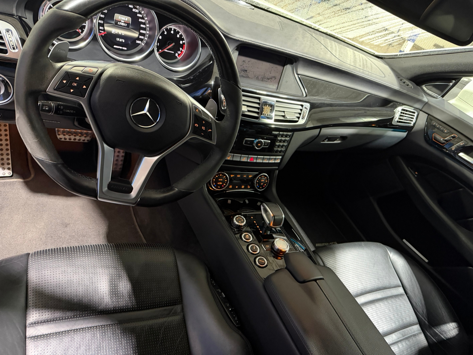 Mercedes-Benz CLS 2013, bild 2/7