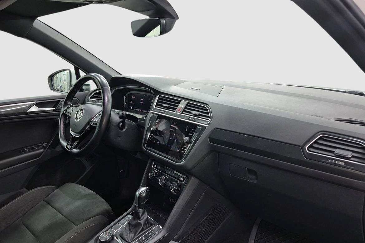 Volkswagen Tiguan 2019, photo 6/10