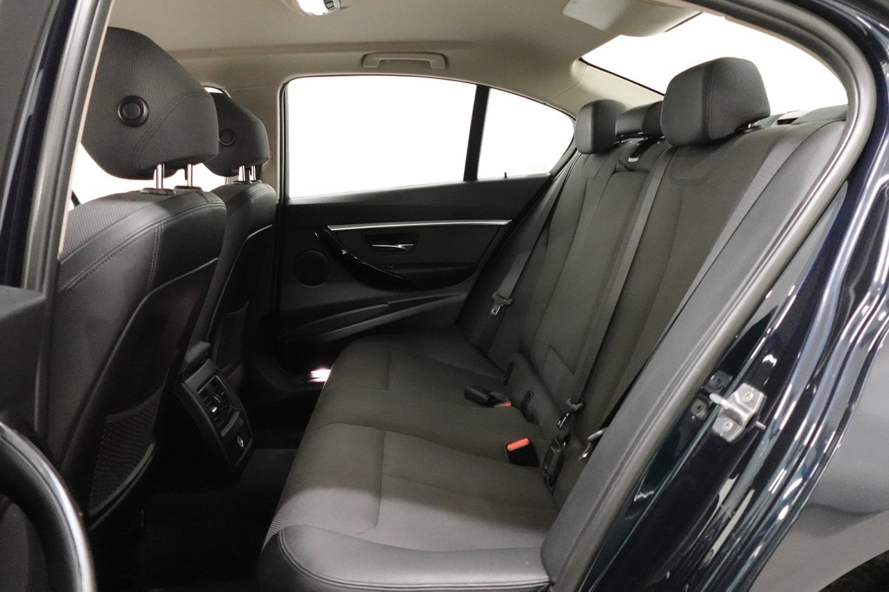 BMW 320 2016, bild 5/10