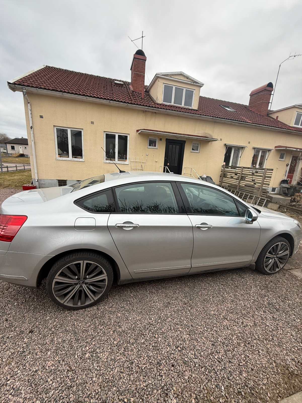 Citroen C5 Sedan 2.0 HDiF Manuell 2008, kuva 6/9