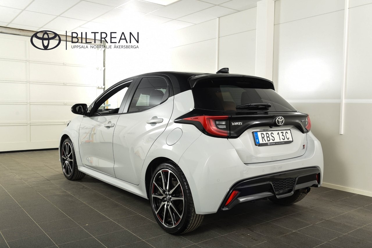 Toyota Yaris 2025, bild 2/10