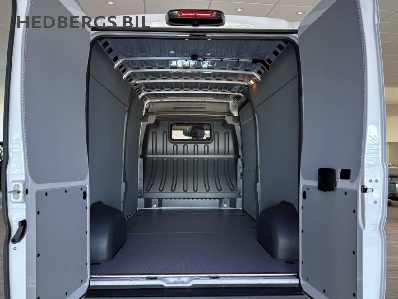 Citroen Jumper L3H2 140 AT8 2025, bild 5/10